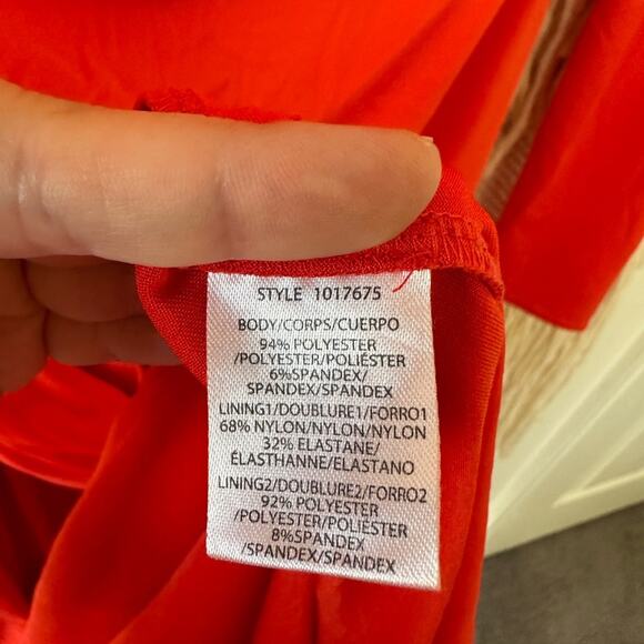 Halston Giana Gown - Picture 4 of 9